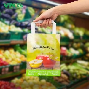 Tri-fold handle plastic bag