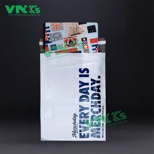 custom poly mailer bags