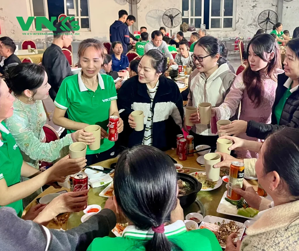 Plastic bag supplier